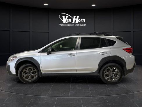 Used 2022 Subaru Crosstrek 2.5i Sport w/ Moonroof Package AWD/4WD image 4