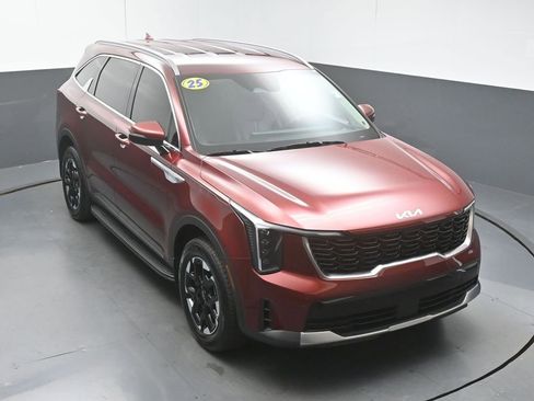 Used 2025 Kia Sorento S AWD/4WD image 43