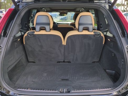 Used 2017 Volvo XC90 T8 Inscription w/ Vision Package image 13