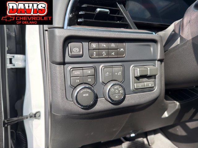 New 2027 Chevrolet Suburban Z71 w/ Comfort Package AWD/4WD image 13