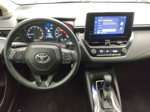 Used 2024 Toyota Corolla LE FWD image 22