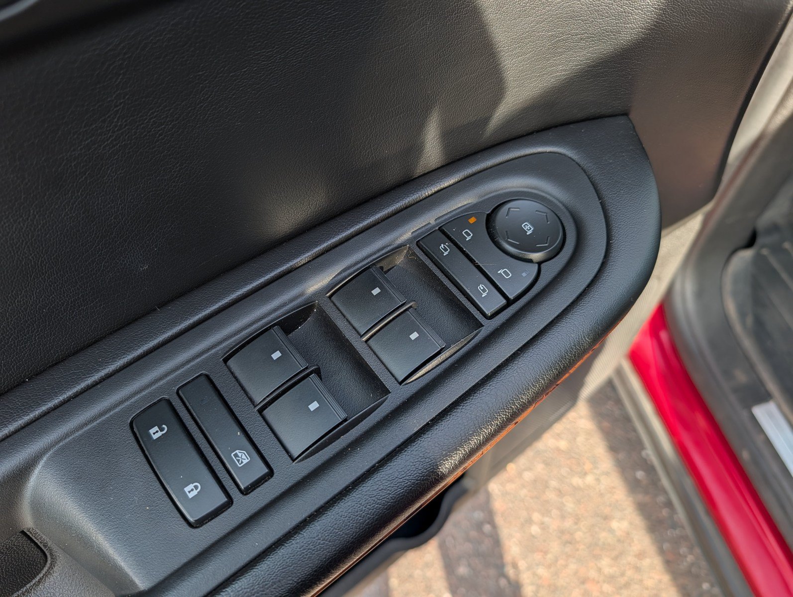 Used 2014 Chevrolet Traverse LTZ AWD/4WD image 20
