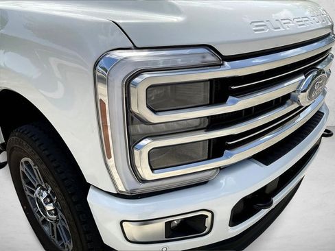 Used 2025 Ford F350 Platinum w/ Platinum Plus Package AWD/4WD image 30