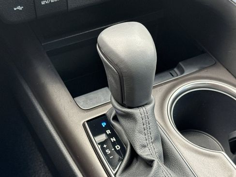 Certified 2024 Toyota Camry SE image 25