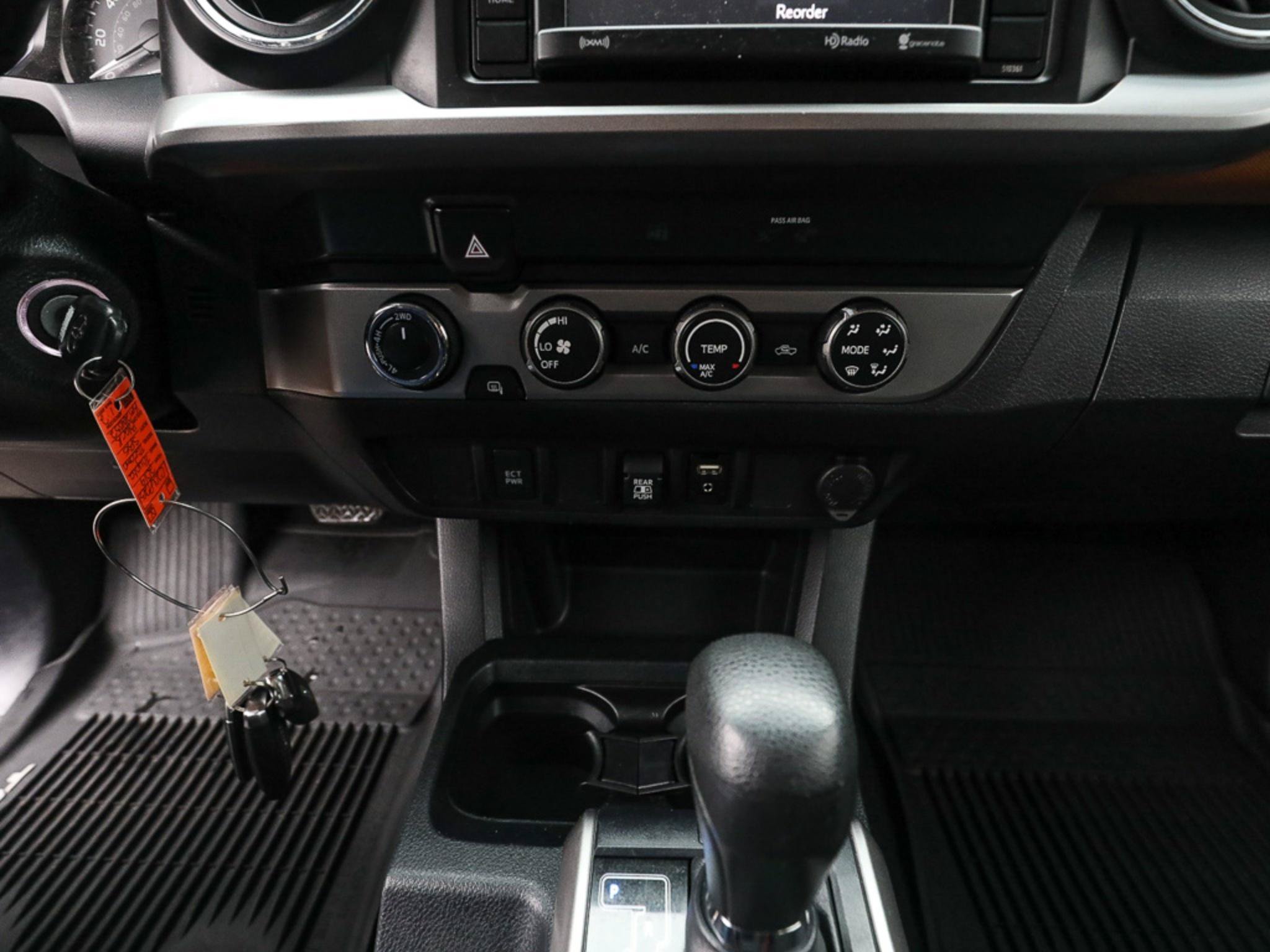 Used 2019 Toyota Tacoma SR5 AWD/4WD image 19
