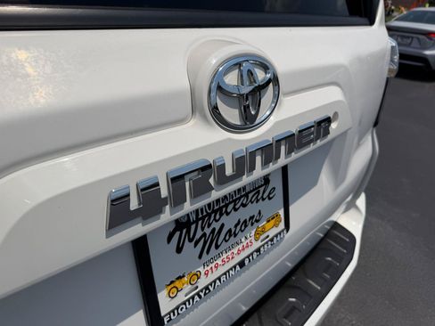 Used 2019 Toyota 4Runner SR5 RWD image 33