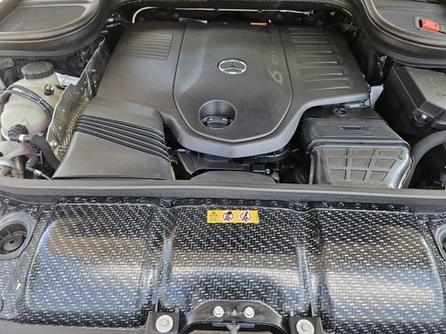 Certified 2025 Mercedes-Benz GLE 450 4MATIC image 22