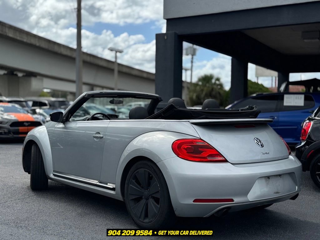 Used 2013 Volkswagen Beetle 2.0T FWD image 4