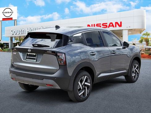 New 2026 Nissan Kicks SV w/ SV Premium Package FWD image 4
