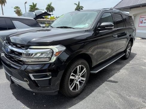 Used 2022 Ford Expedition Max Limited AWD/4WD image 3