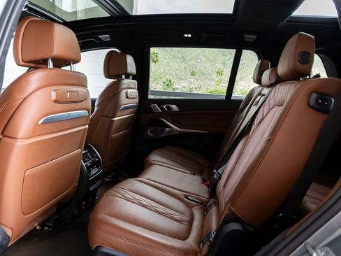 Certified 2025 BMW X7 M60i image 25