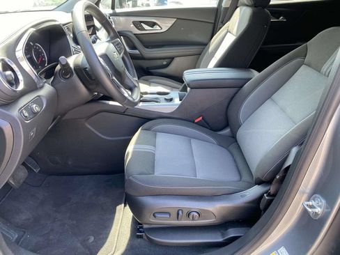 Used 2025 Chevrolet Blazer LT AWD/4WD image 8