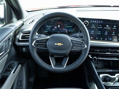 New 2026 Chevrolet Traverse LT image 16