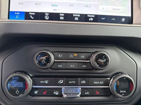 New 2025 Ford Bronco Outer Banks image 17