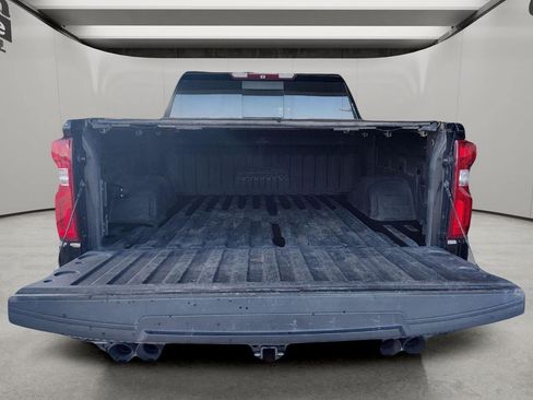 Used 2019 Chevrolet Silverado 1500 High Country w/ Technology Package AWD/4WD image 7