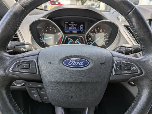Used 2019 Ford Escape SEL FWD image 22