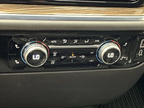 Certified 2024 GMC Sierra 1500 Elevation AWD/4WD image 24