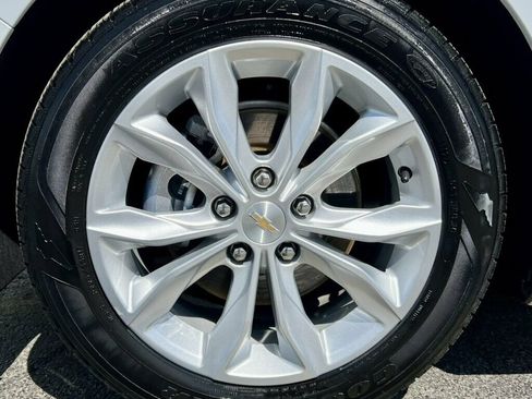Used 2024 Chevrolet Malibu LT FWD image 29