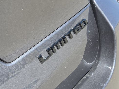 New 2025 Jeep Grand Cherokee L Limited w/ Black Appearance Package image 9