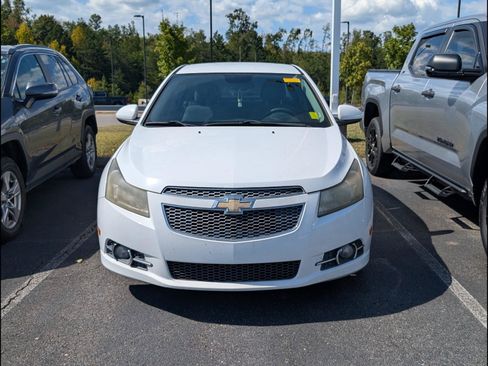 Used 2013 Chevrolet Cruze LT w/ RS Package FWD image 3