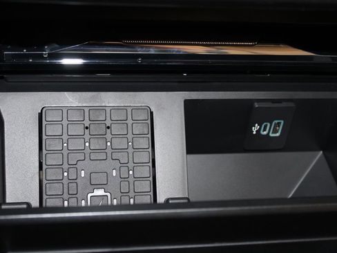 New 2026 Ford F250 Lariat w/ Chrome Package image 48