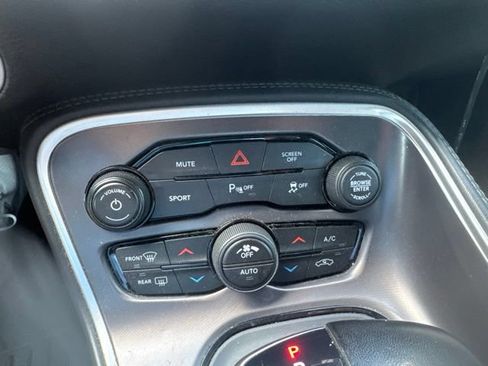 Used 2020 Dodge Challenger R/T RWD image 19