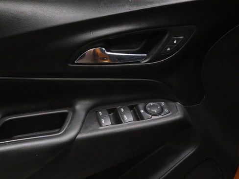 Used 2019 Chevrolet Equinox LT image 23