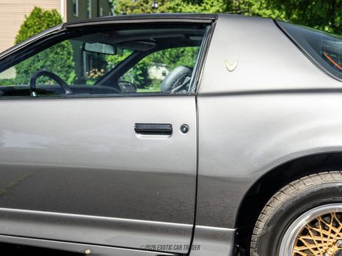 Used 1989 Pontiac Firebird Trans Am RWD image 98