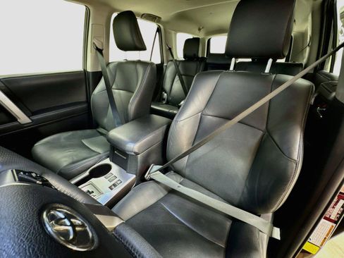 Used 2022 Toyota 4Runner Limited AWD/4WD image 21