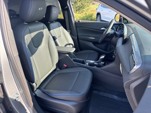New 2026 Buick Encore GX Sport Touring w/ Advanced Technology Package FWD image 11