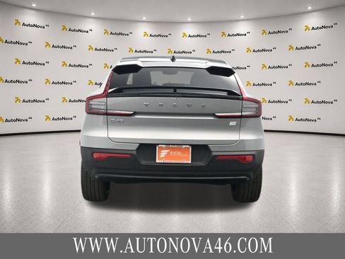 Used 2023 Volvo C40 P8 Recharge Ultimate AWD/4WD image 7