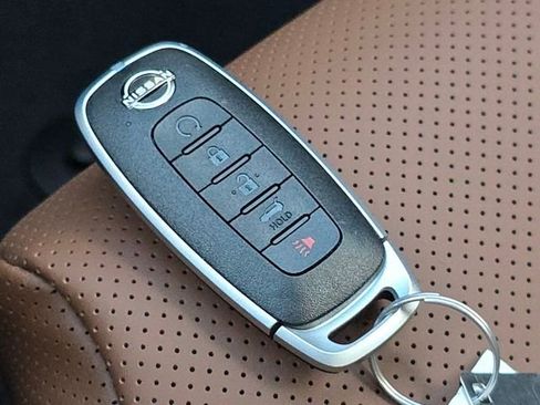 New 2026 Nissan Rogue Platinum w/ Platinum Premium Package image 30