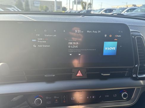 Used 2023 Kia Sportage EX FWD image 23