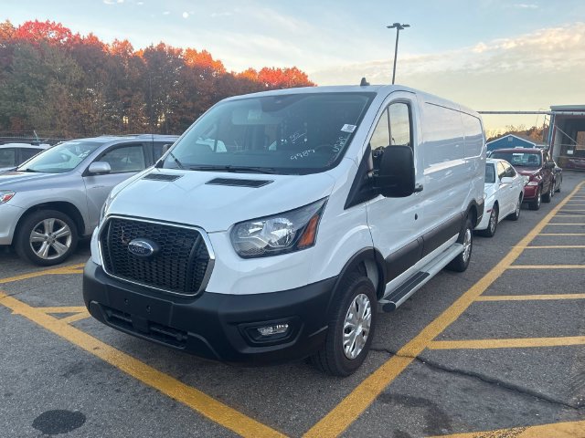 Used 2025 Ford Transit 250 Low Roof w/ Exterior Upgrade Package RWD image 3