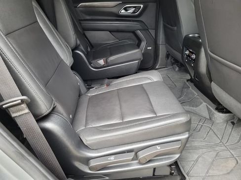 Used 2023 Chevrolet Tahoe Z71 w/ Luxury Package AWD/4WD image 16