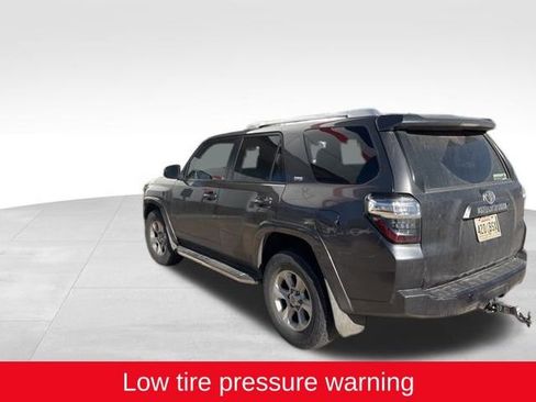 Used 2017 Toyota 4Runner SR5 image 3