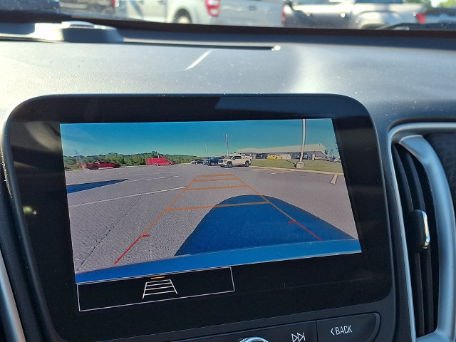 Used 2025 Chevrolet Malibu LT FWD image 17