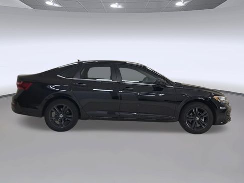 Used 2024 Volkswagen Jetta SE w/ Panoramic Sunroof Package FWD image 6