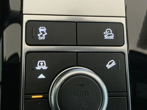 Used 2021 Land Rover Range Rover Long Wheelbase Autobiography image 17