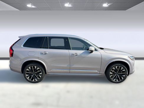 Used 2026 Volvo XC90 B6 Plus w/ Protection Package Premier AWD/4WD image 8