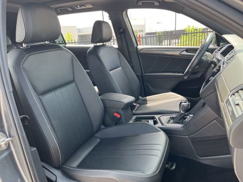 Used 2022 Volkswagen Tiguan SE R-Line FWD image 29