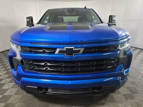 Used 2023 Chevrolet Silverado 1500 RST AWD/4WD image 7