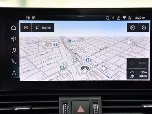 Used 2021 Audi Q5 e Prestige w/ Prestige Package image 15