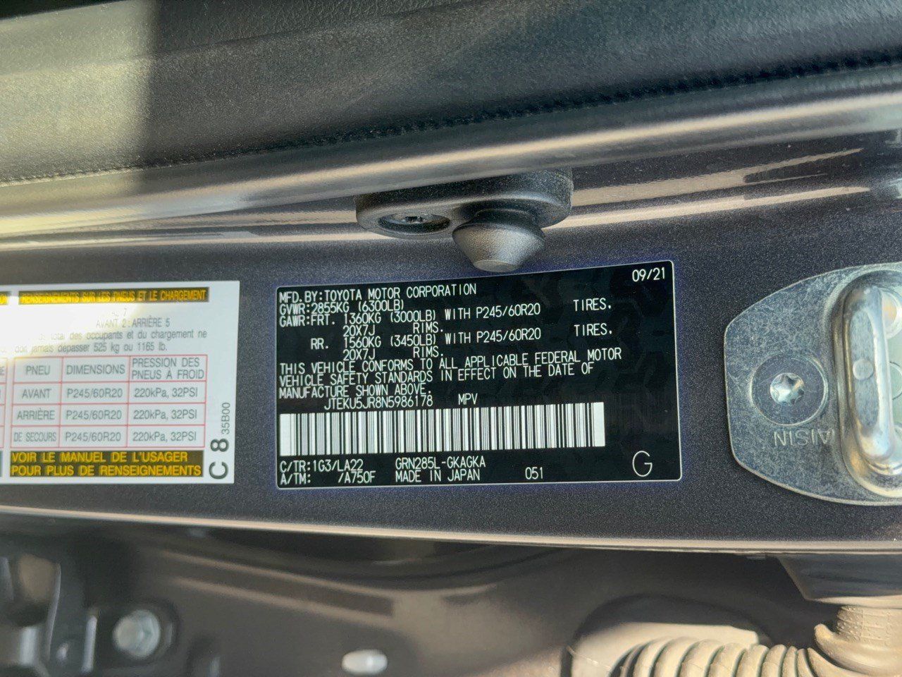 Used 2022 Toyota 4Runner Limited AWD/4WD image 35