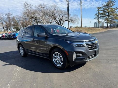 Used 2023 Chevrolet Equinox LT image 9
