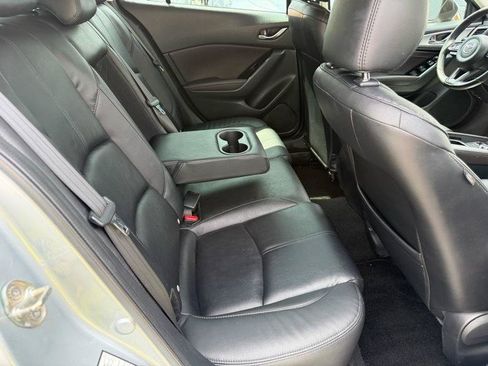 Used 2017 MAZDA MAZDA3 Touring FWD image 32