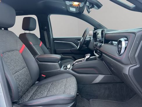 Used 2023 Chevrolet Colorado Z71 image 22