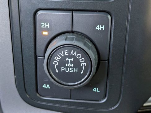 New 2025 Ford F150 Lariat w/ Equipment Group 501A Mid image 22