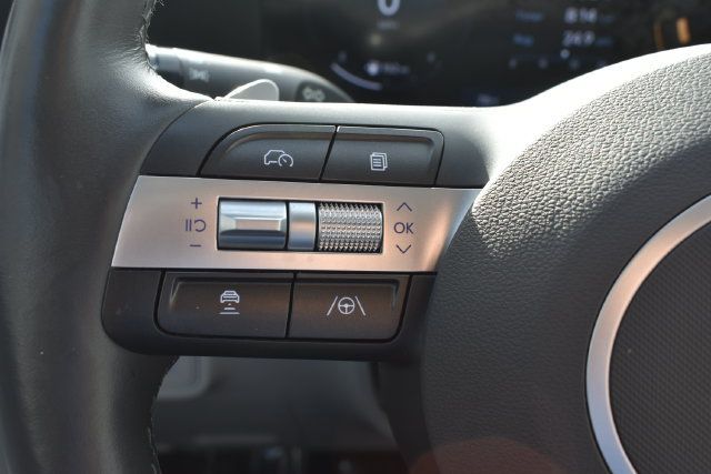 Used 2025 Hyundai Kona Limited AWD/4WD image 24