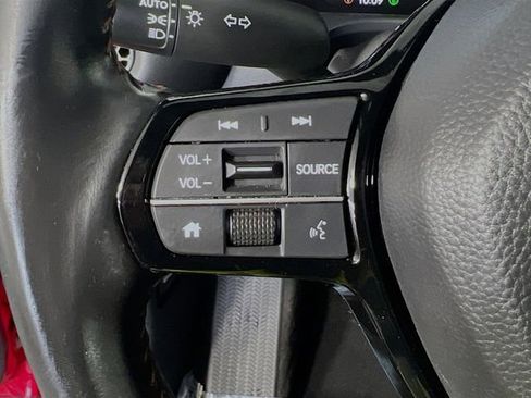 Used 2024 Honda HR-V Sport image 17